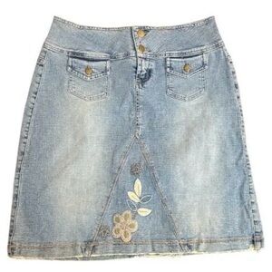 Y2K Sei Wu’s Denim Floral Embroidered Pencil Skirt